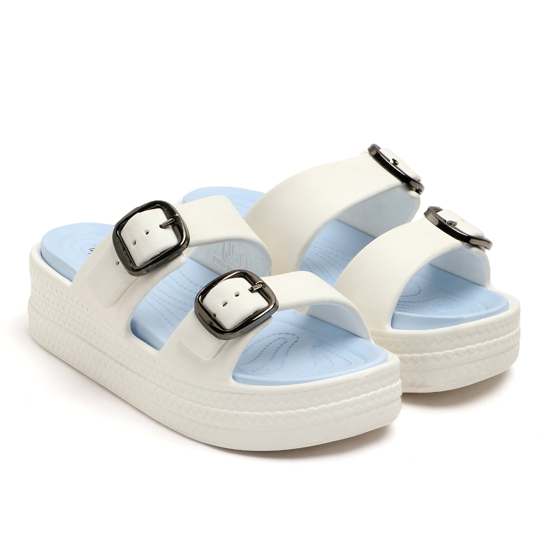 Essence Ocean-White