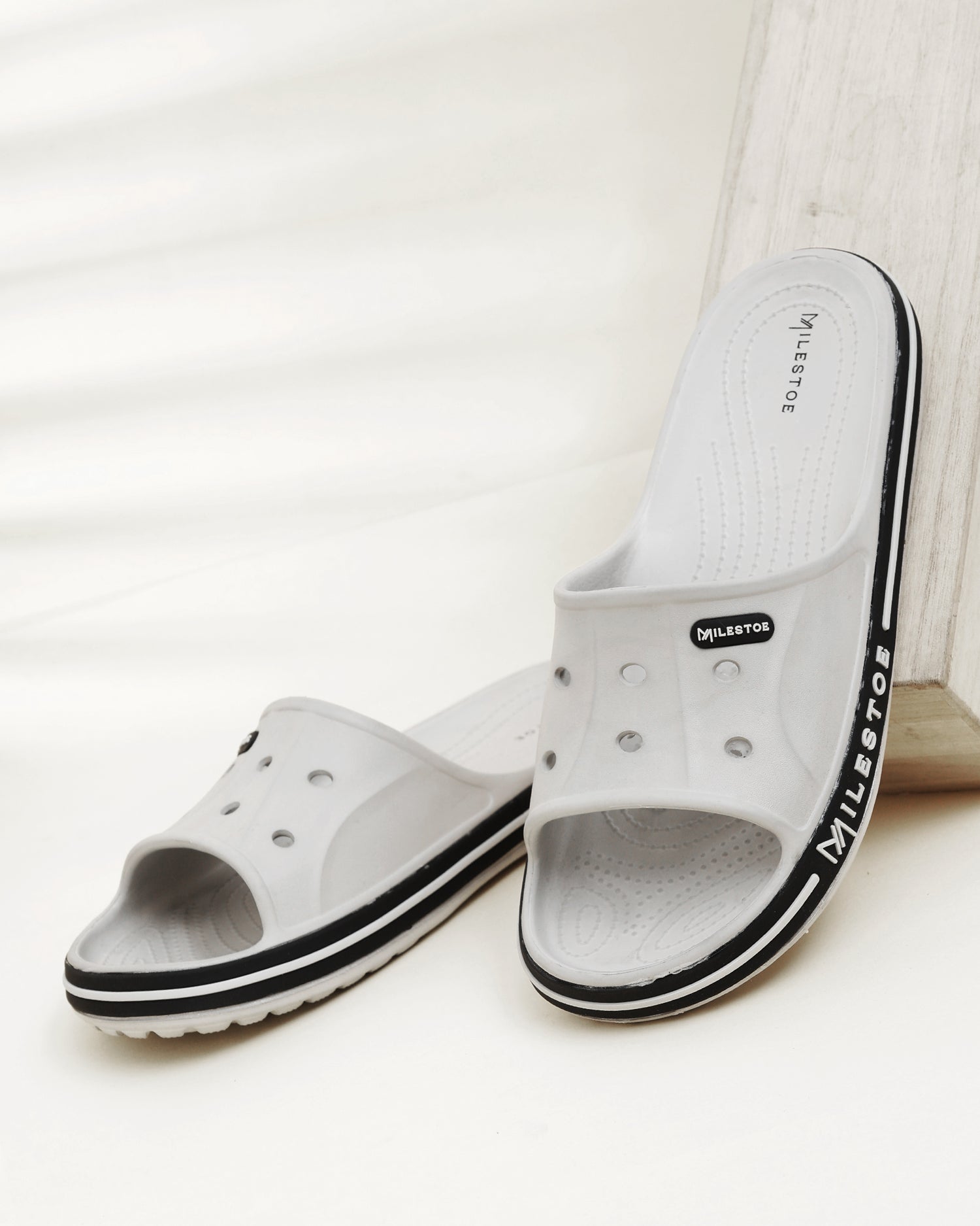 GLIDE GREY